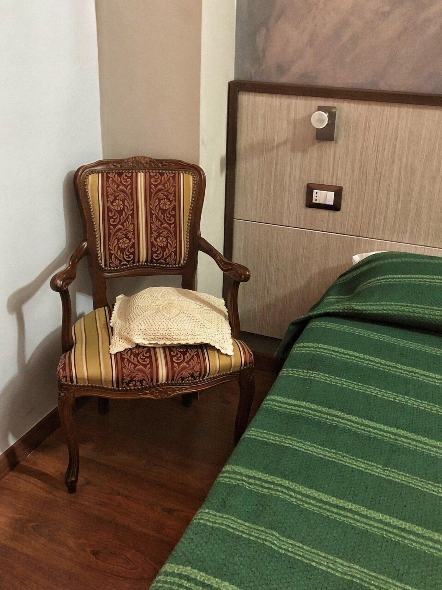 Populus Bed & Breakfast 3*